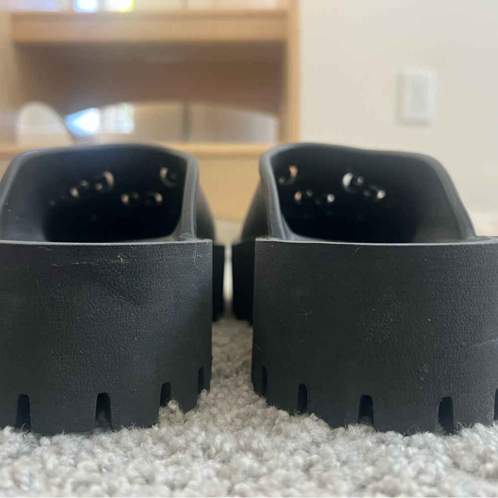 WOMENS GUCCI SLIDES/MULES - Picture 4 of 7